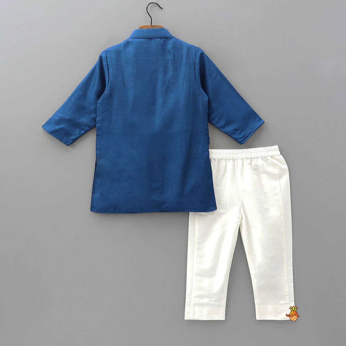 Faux Jacket Style Embroidered Kurta With Pyjama