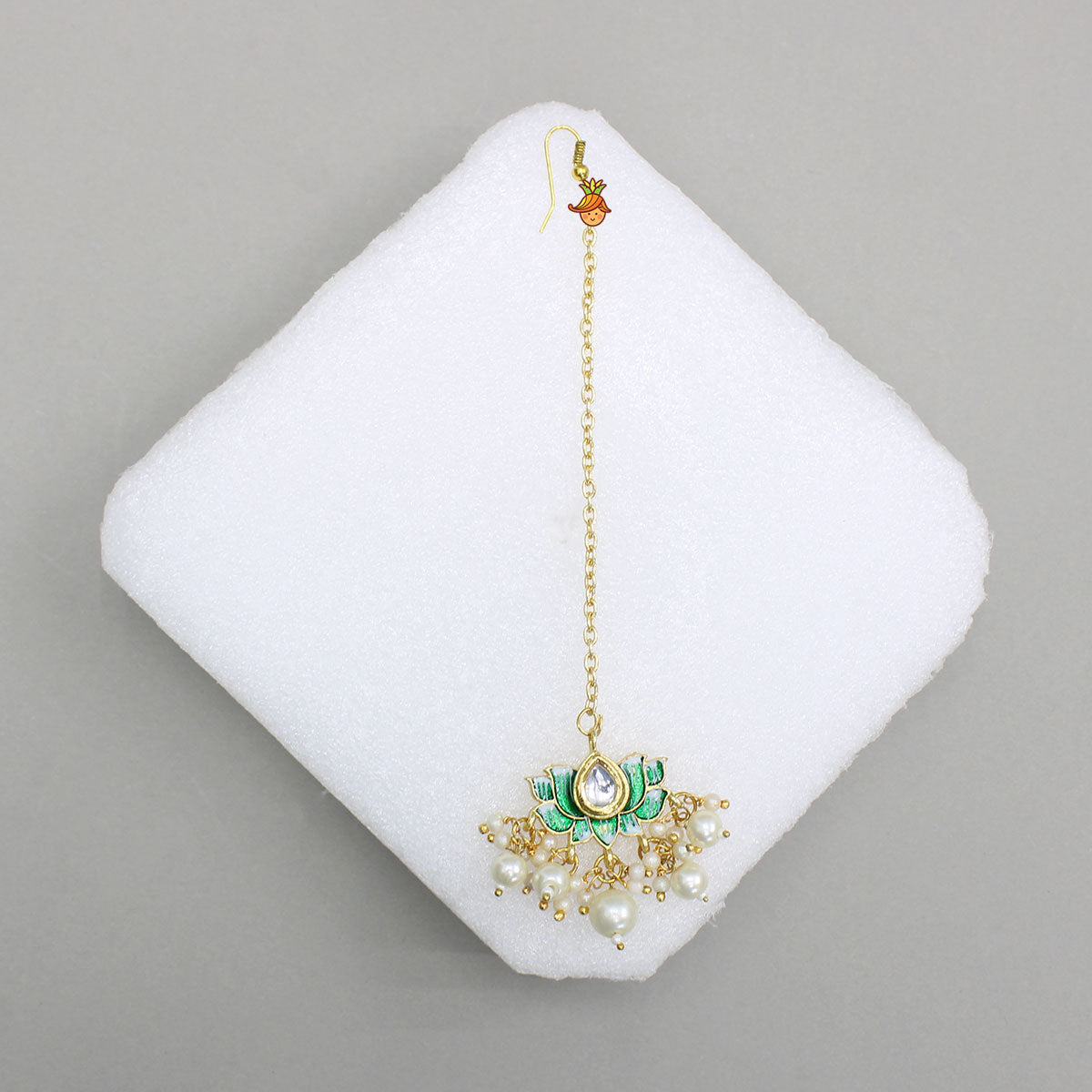 Ethnic Embellished Green Floral Maang Tikka
