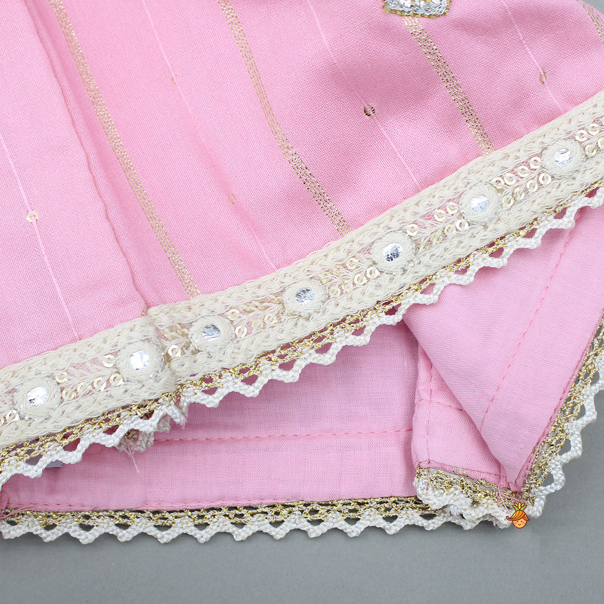 Strappy Elephant Embroidered Top With Dual Toned Lehenga