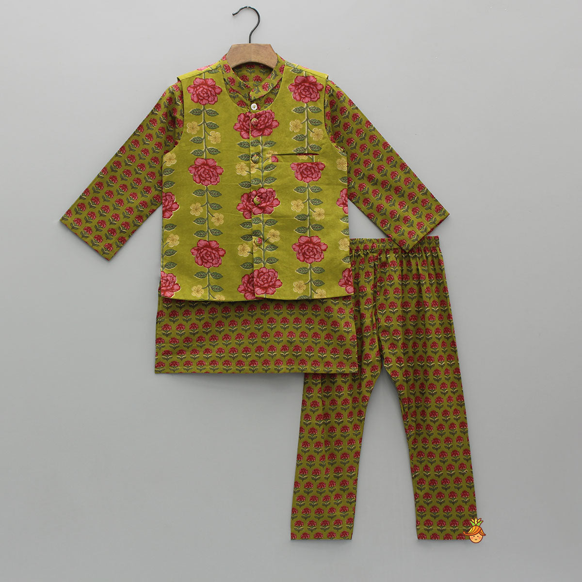 Floral Printed Green Kurta With Pocket Detail Jacket And Pyjama