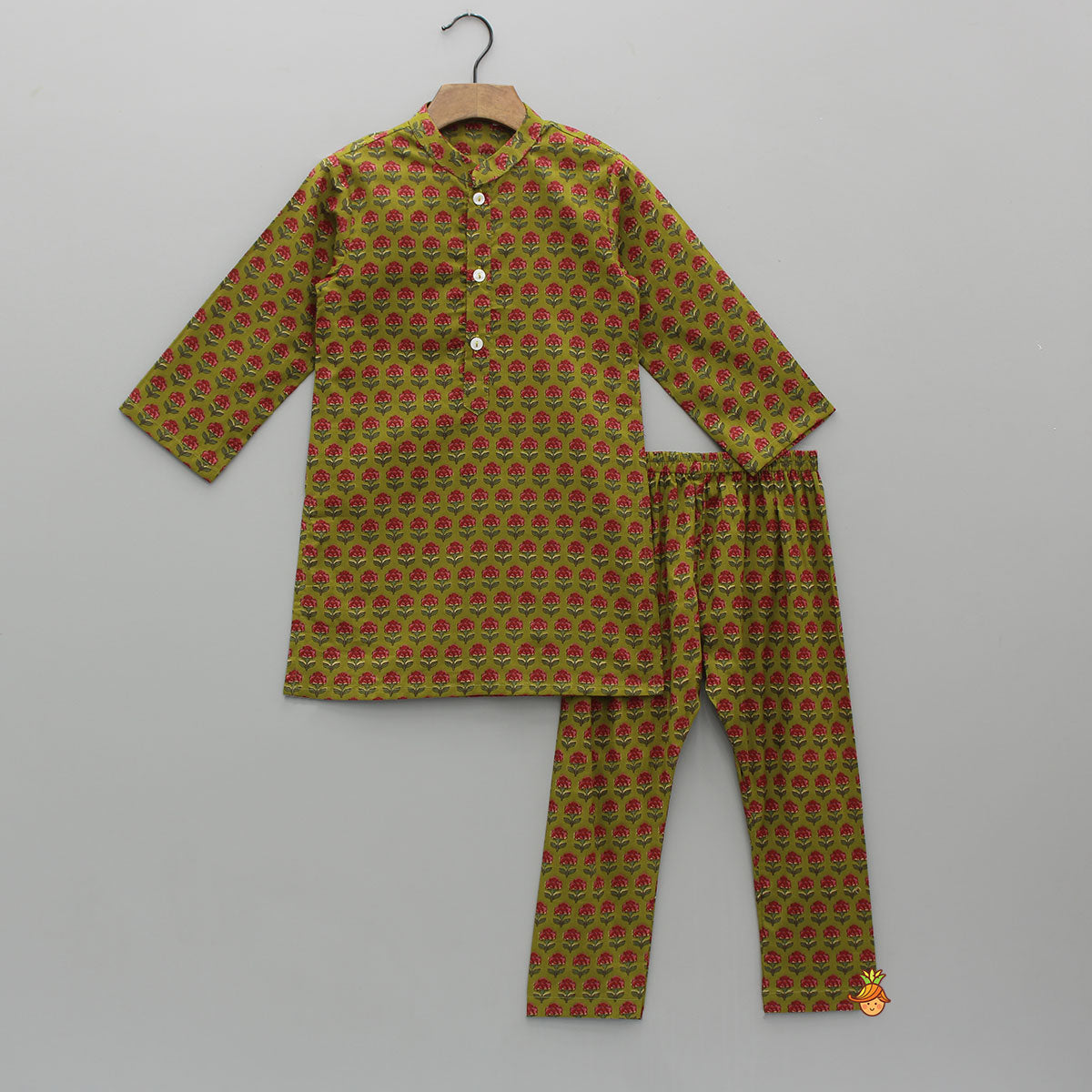 Floral Printed Green Kurta With Pocket Detail Jacket And Pyjama