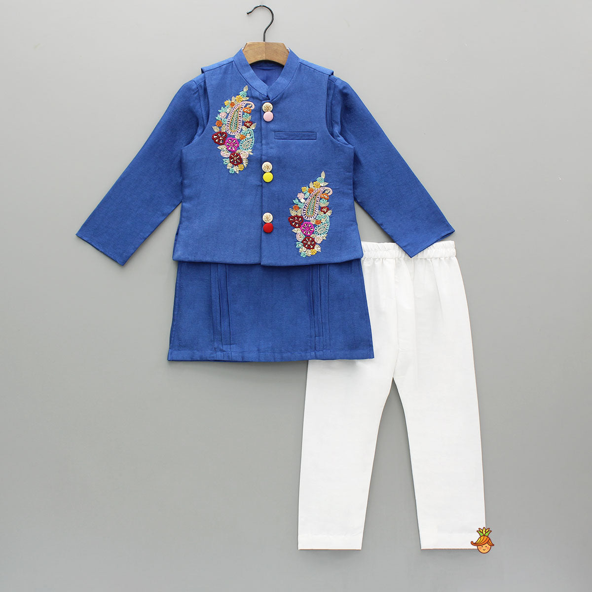 Pin Tuck Detailed Kurta With Embroidered Jacket And Pyjama