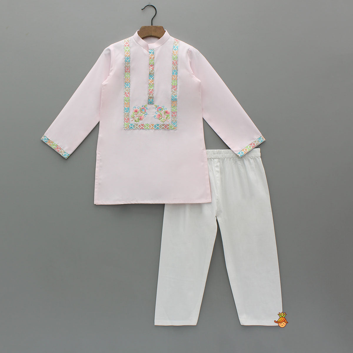 Pink Lace Embroidered Kurta With Pyjama