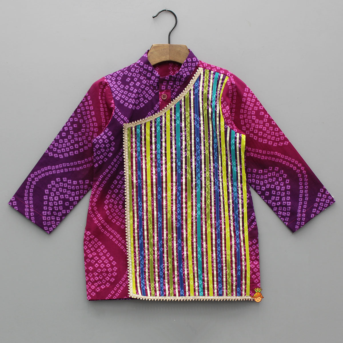 Multicolour Lace Work Flap Detailed Bandhani Printed Kurta With Pyjama