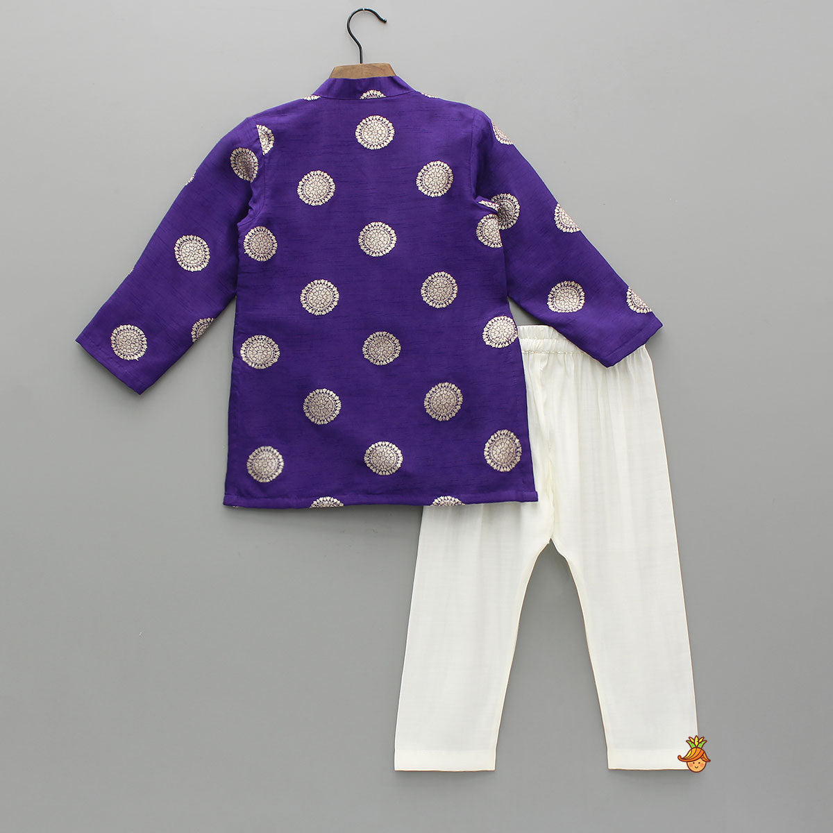 Festive Silk Kurta With Pyjama