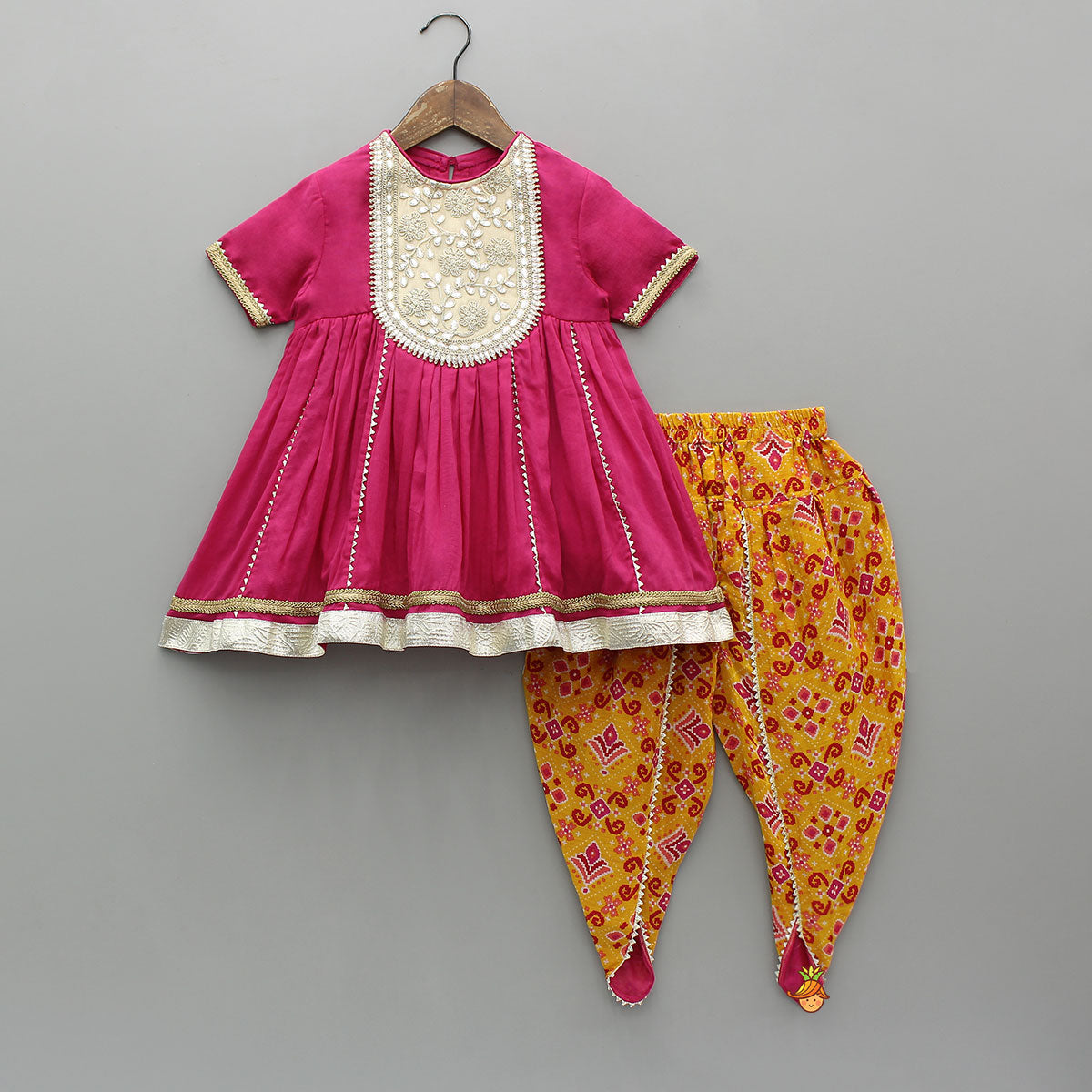 Floral Lace-Work Ethnic Kurti And Printed Dhoti