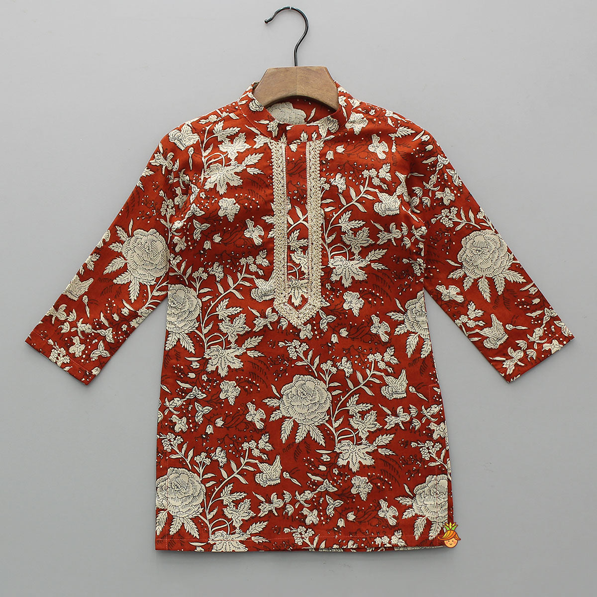 Lace-Detailed Floral Printed Ethnic Kurta With Pyjama