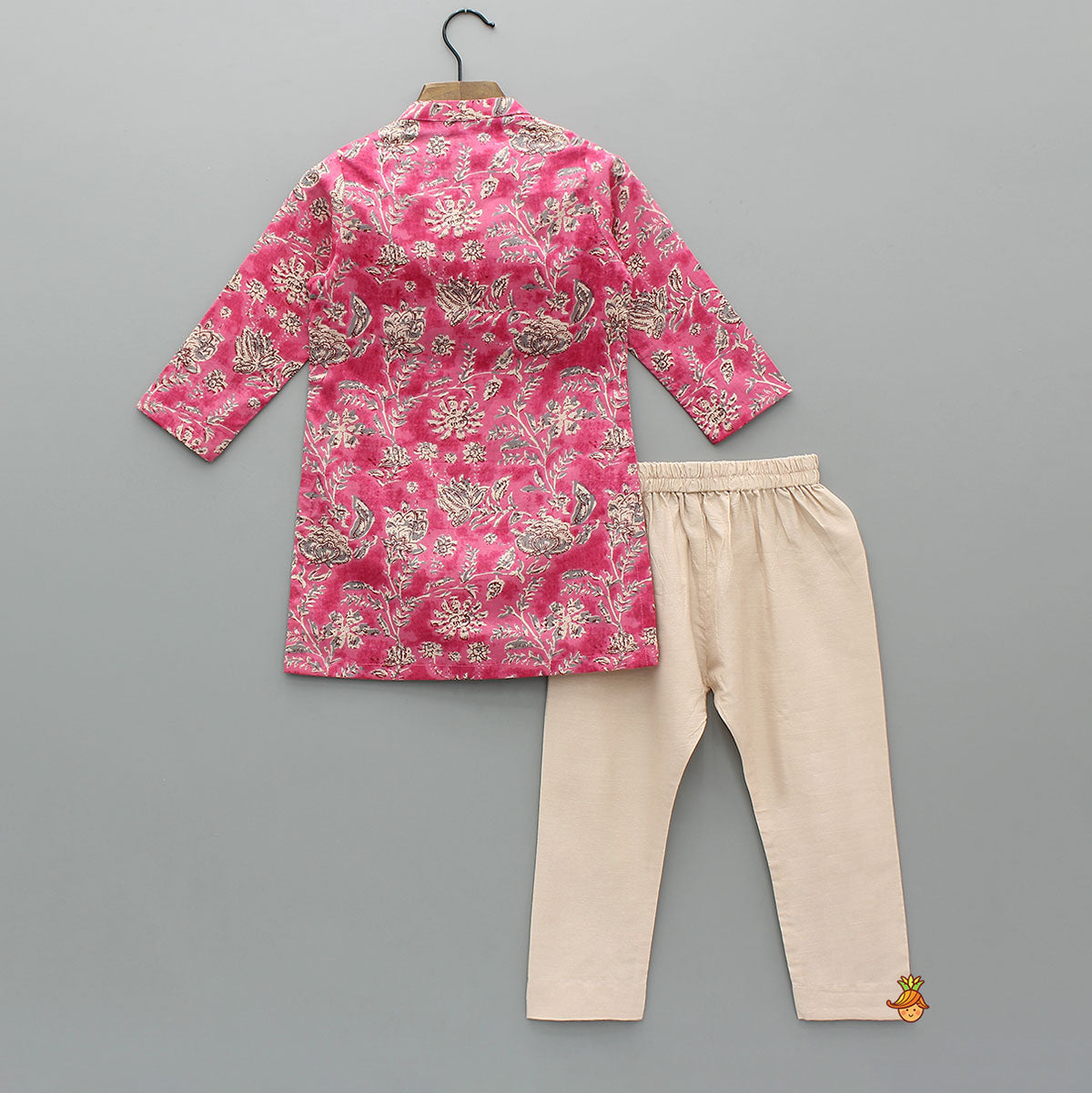 Lace-Detailed Beautiful Floral Printed Ethnic Kurta With Pyjama