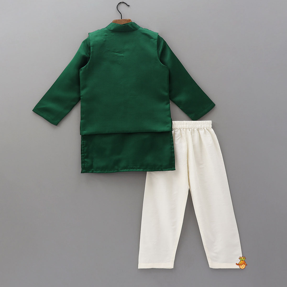 Ethnic Kurta With Floral-Embroidered Exquisite Jacket And Pyjama