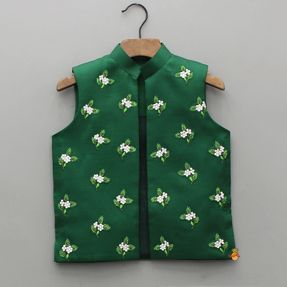 Ethnic Kurta With Floral-Embroidered Exquisite Jacket And Pyjama