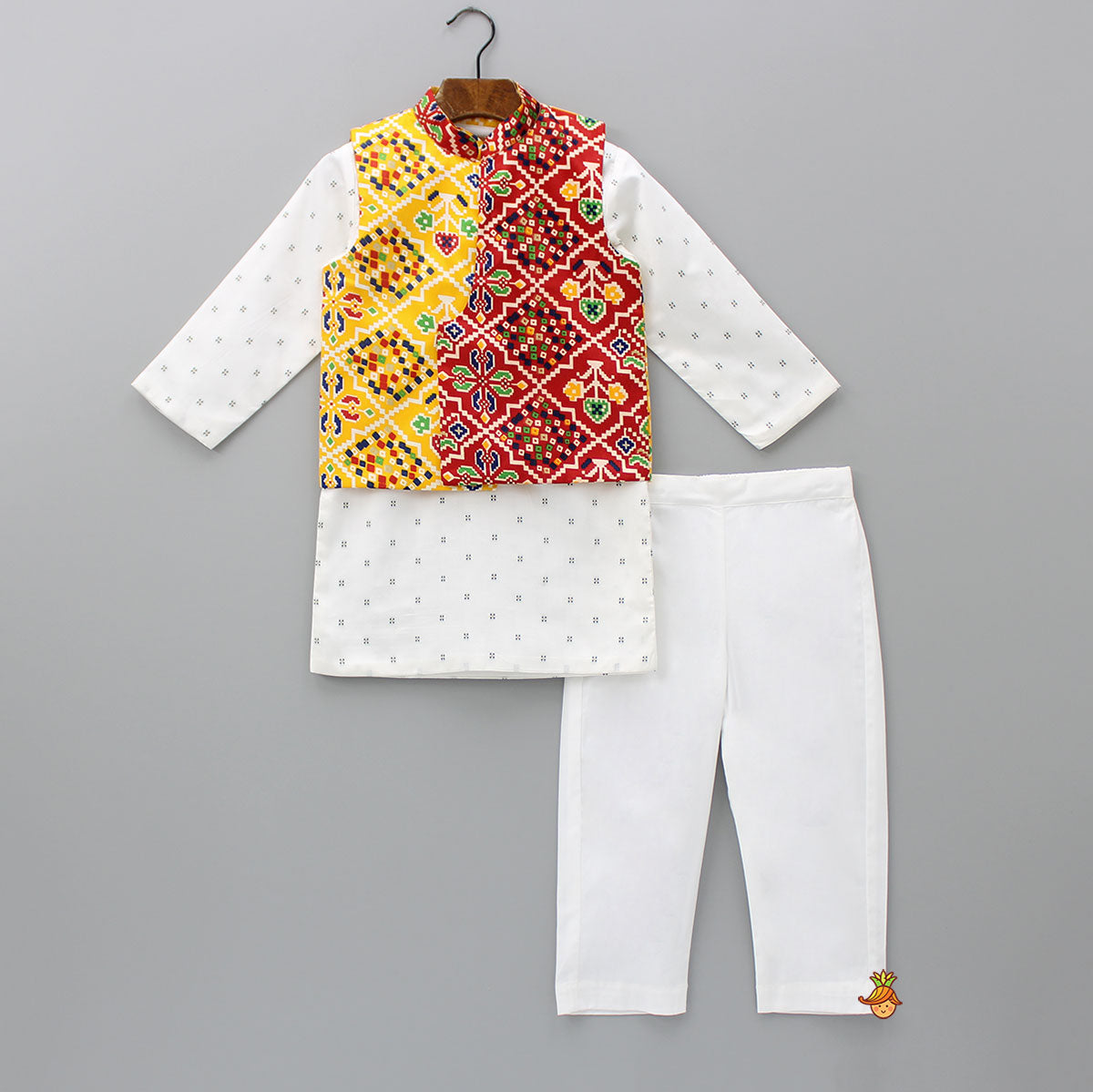 Kurta And Bandhani Printed Jacket With Pyjama