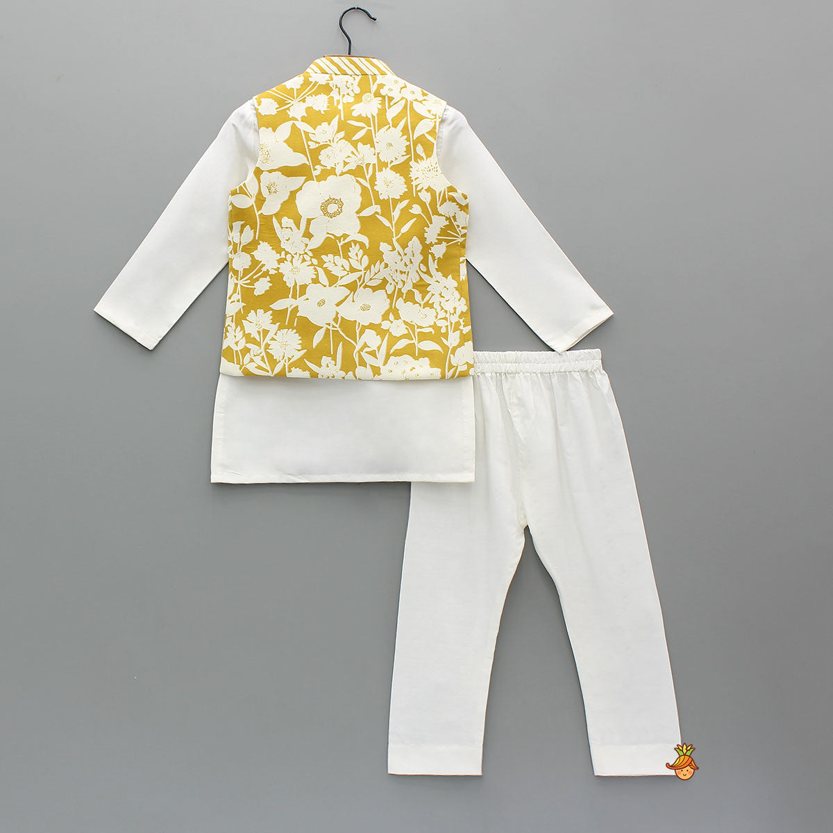 Ethnic Kurta With Pocket-Detail Floral Print Jacket And Pyjama