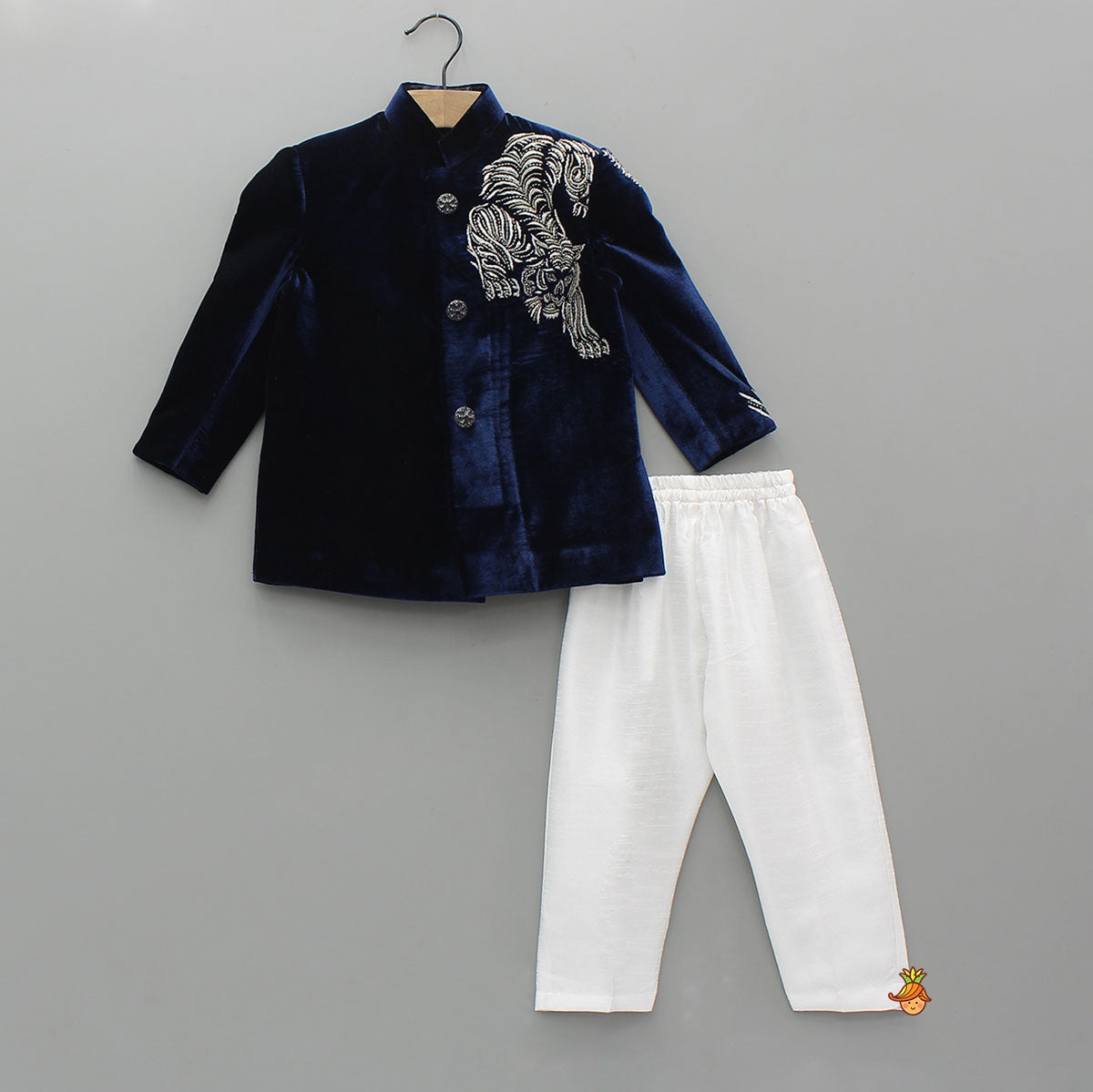 Motifs Embroidered Velvet Sherwani With Pyjama