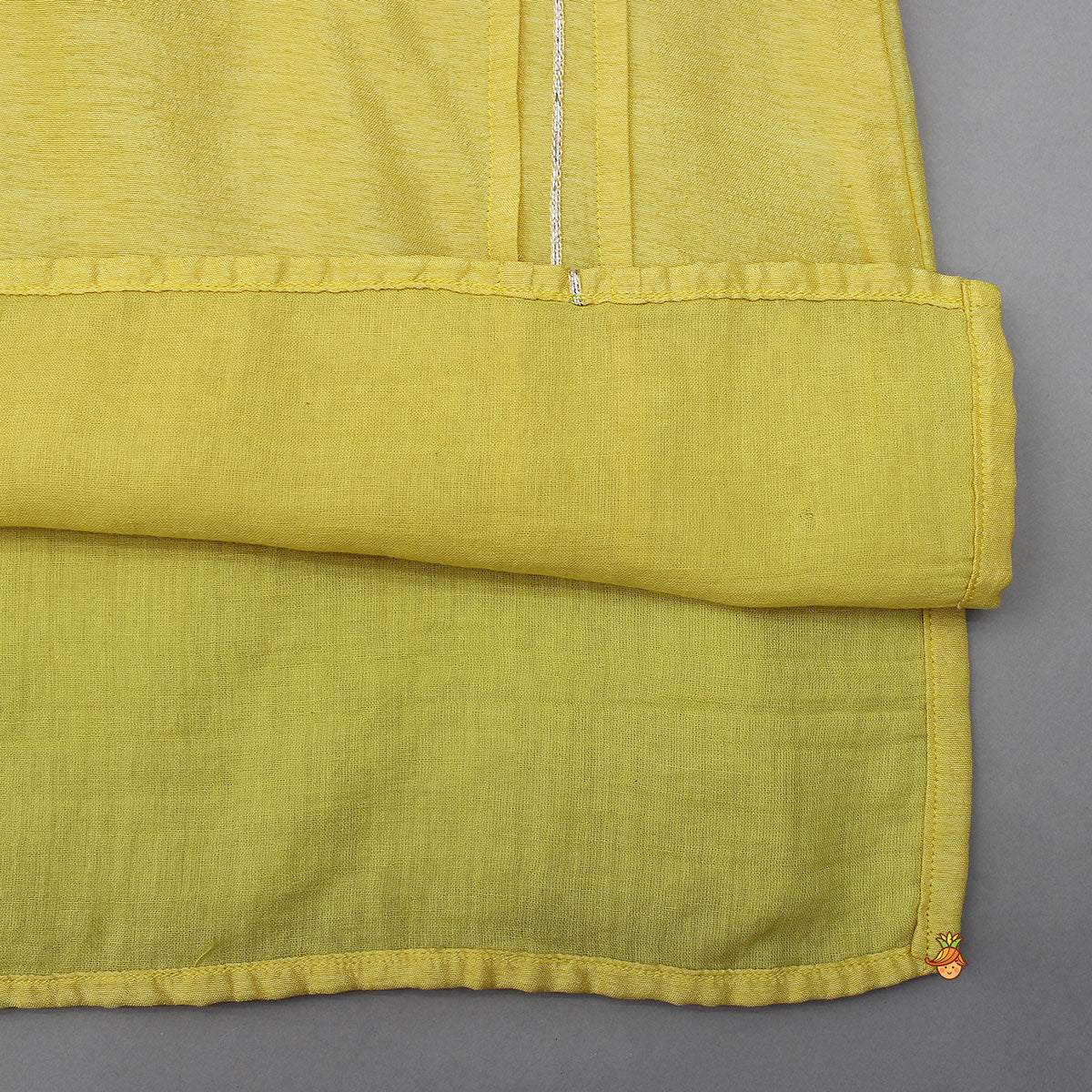 Front Placket Pintuck Kurta With Pyjama