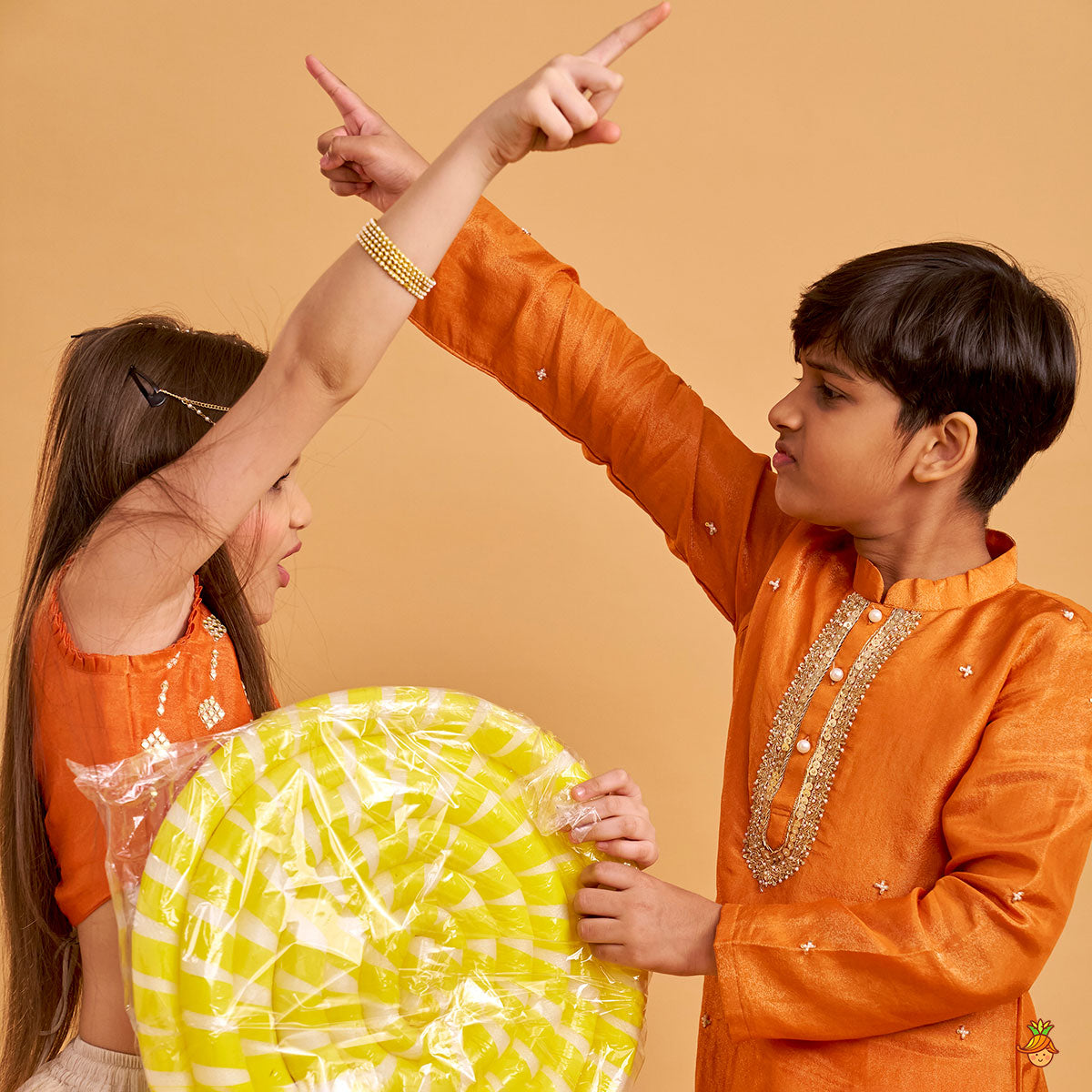 Shimmery Kurta With Embroidered Placket And Pyjama twinning model image 3
