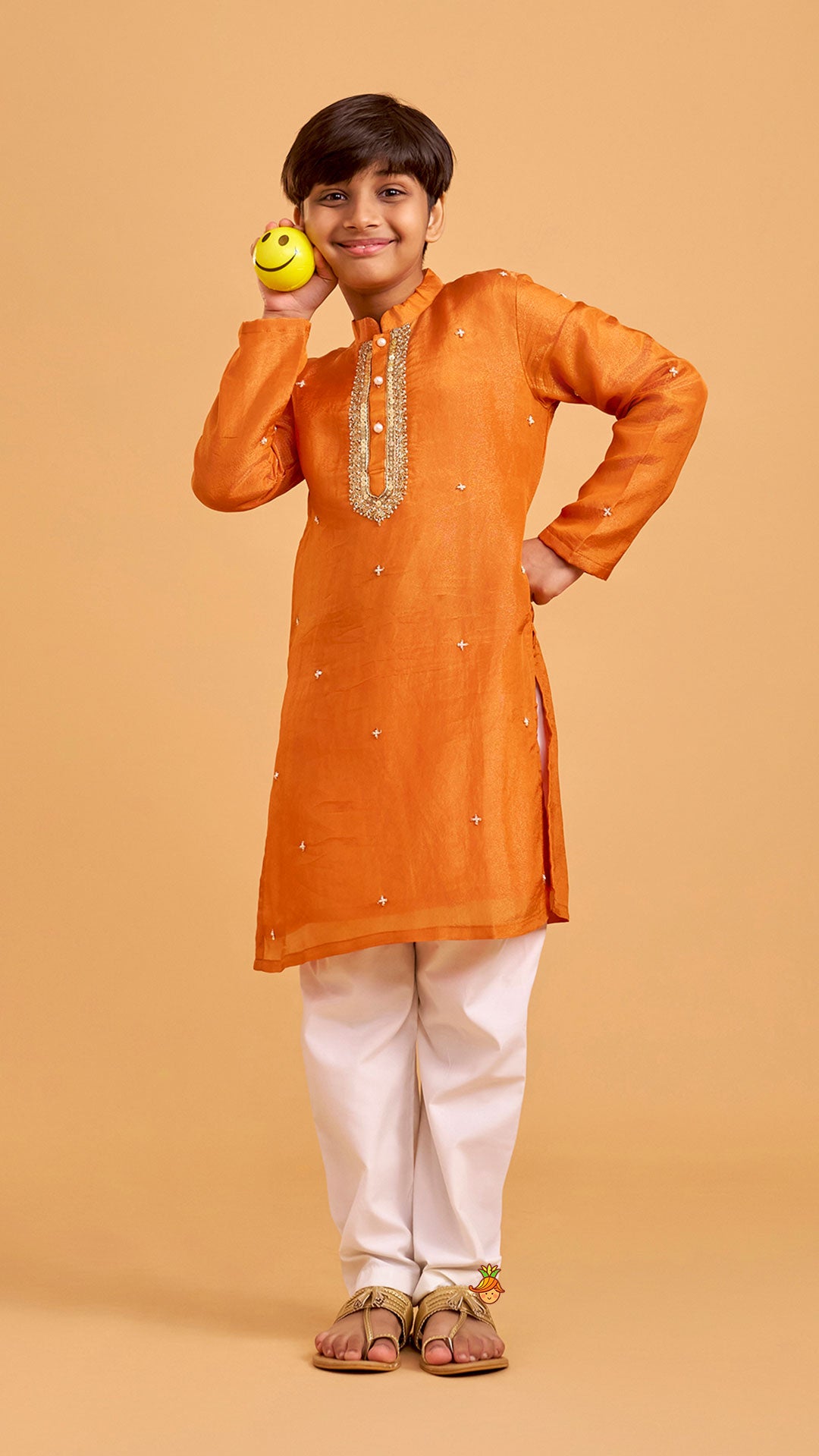 Shimmery Kurta With Embroidered Placket And Pyjama