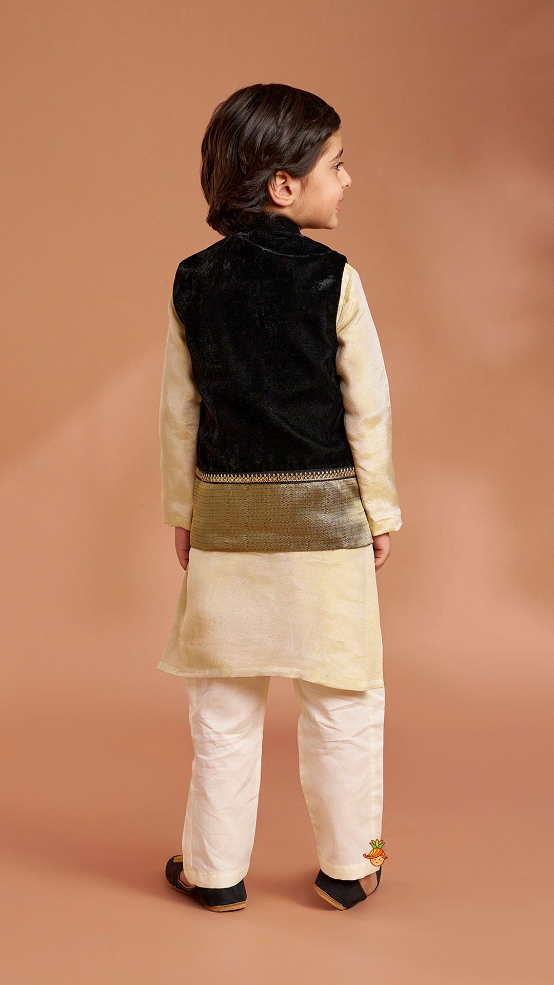 Shimmery Stylish Cut Hem Kurta With Velvet Jacket And Pyjama