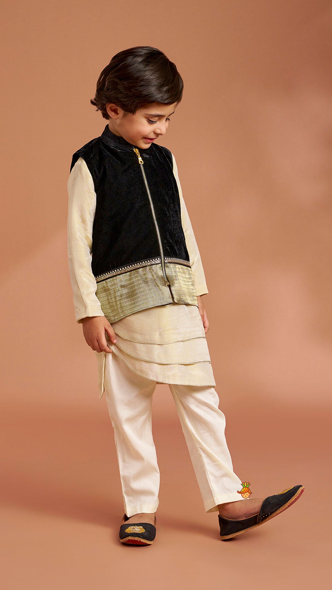 Shimmery Stylish Cut Hem Kurta With Velvet Jacket And Pyjama