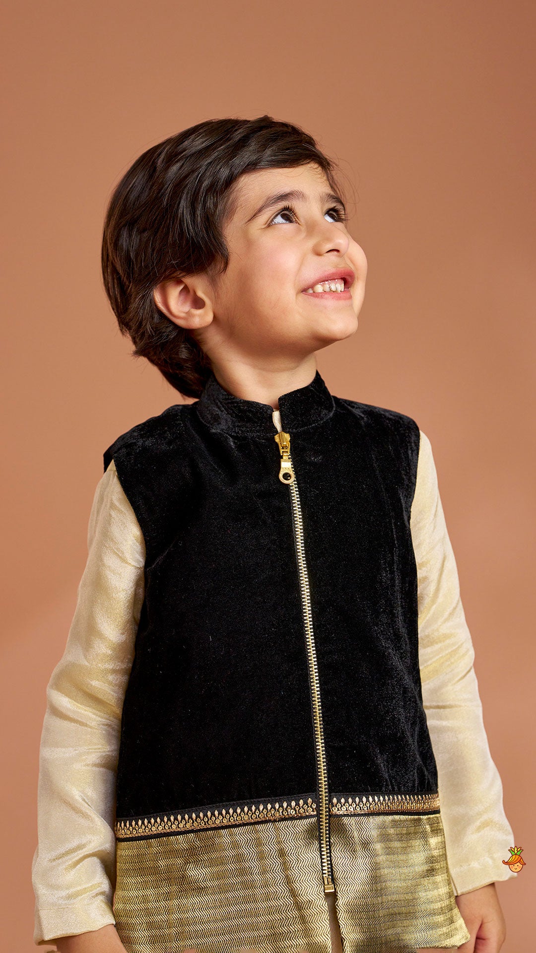 Shimmery Stylish Cut Hem Kurta With Velvet Jacket And Pyjama