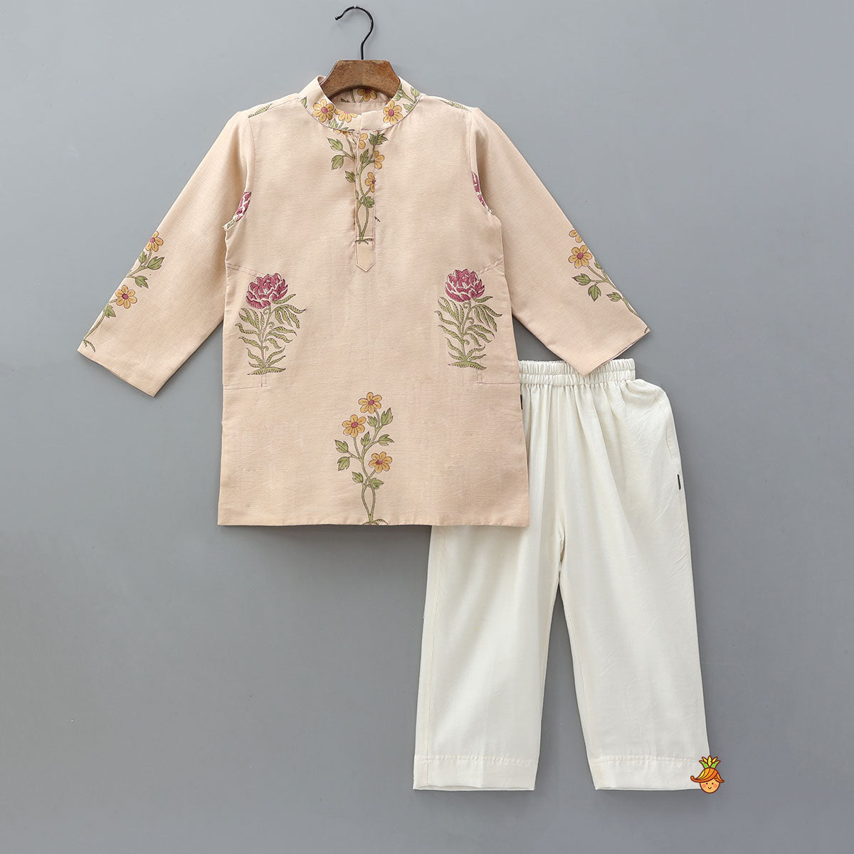 Ethnic Floral Printed Kurta With Pocket Detail Jacket And Pyjama