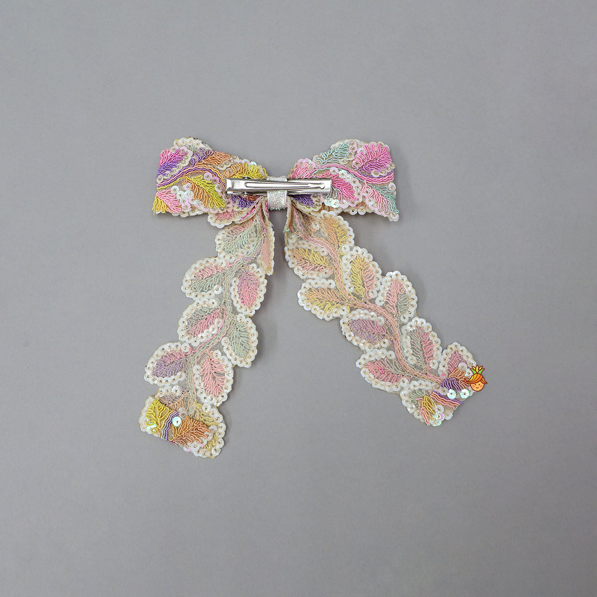 Leaf-Designed Embroidered Bow Hair Clip