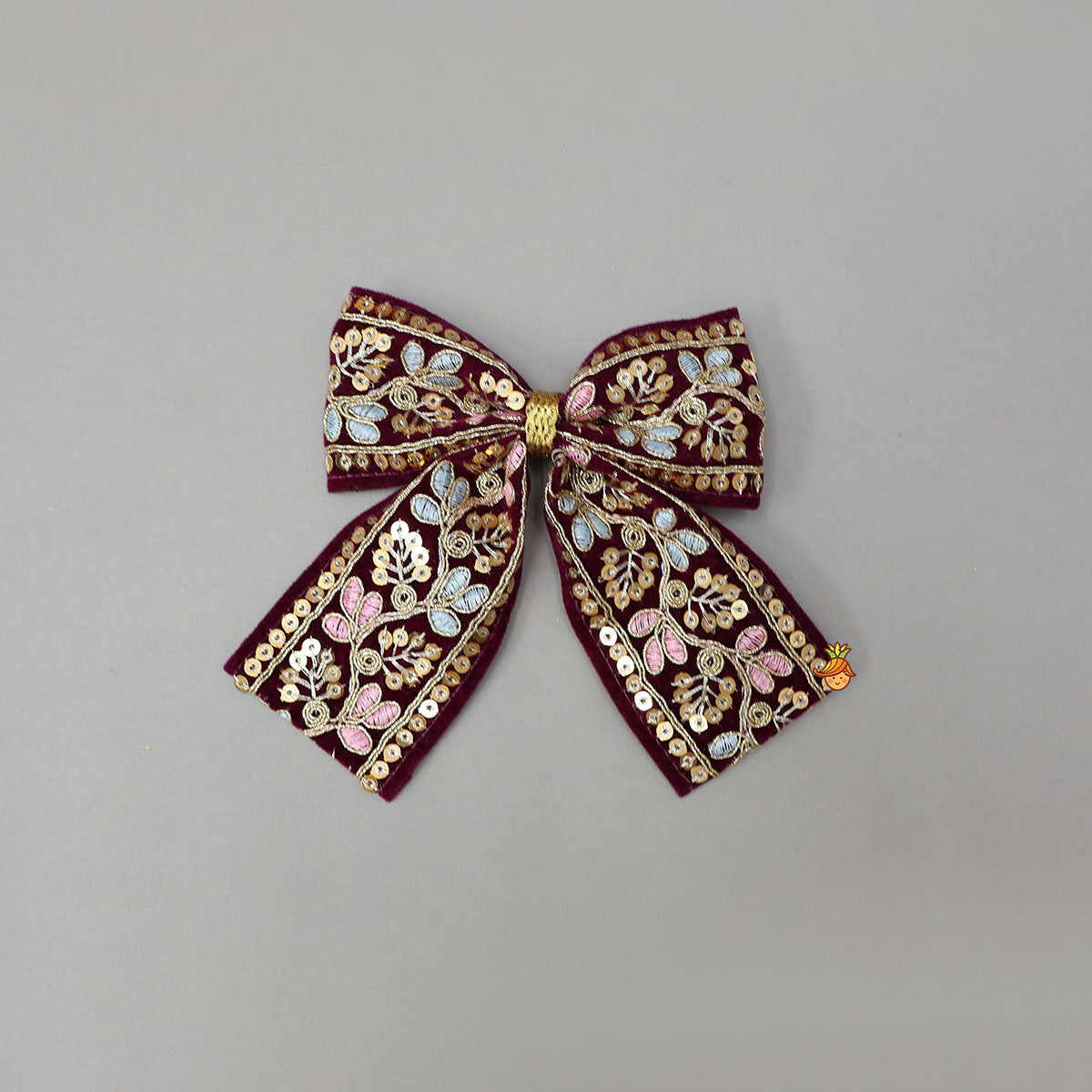 Stunning Thread-Embroidered Bow Hair Clip