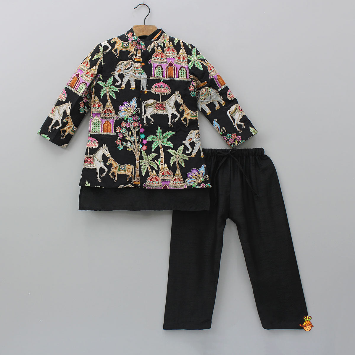 Elegant Kurta And Ethnic Printed Jacket With Pyjama