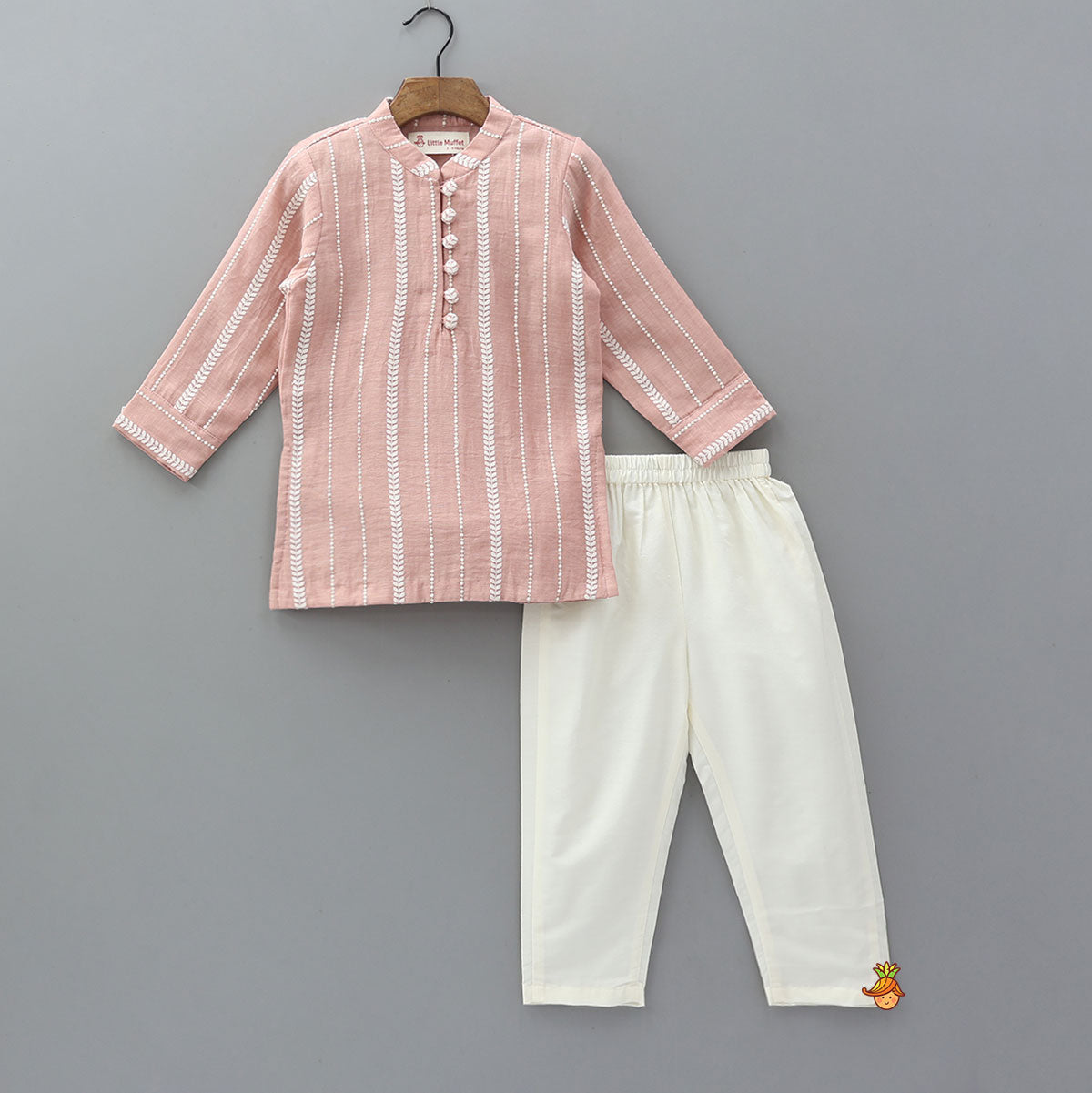 Thread-Embroidered Kurta With Pyjama