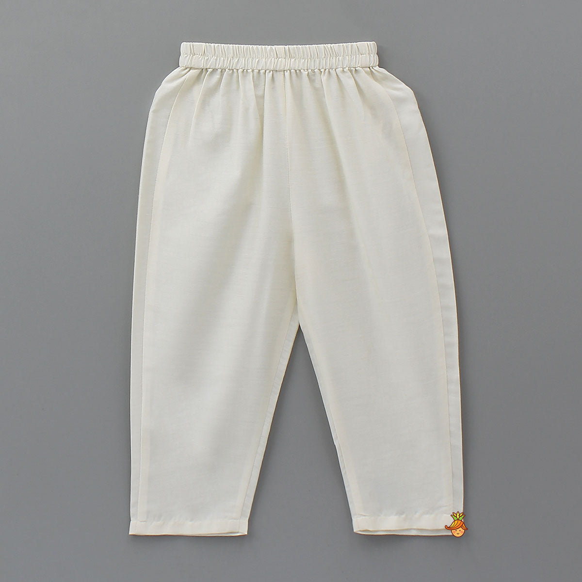 Thread-Embroidered Kurta With Pyjama