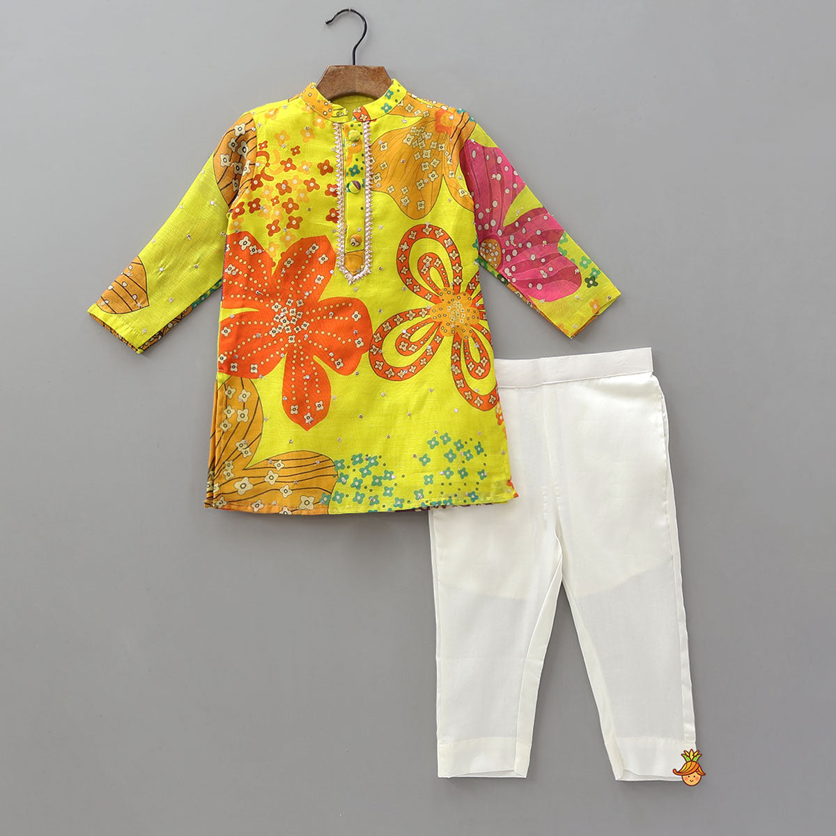 Floral Multicolour Printed Kurta With Pyjama