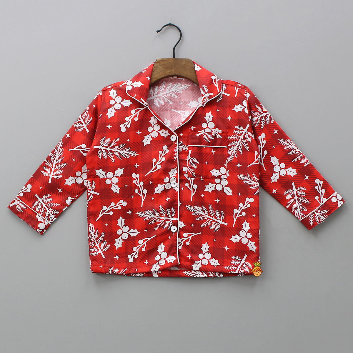Christmas-Themed Printed Sleepwear With Patch Pocket Detail