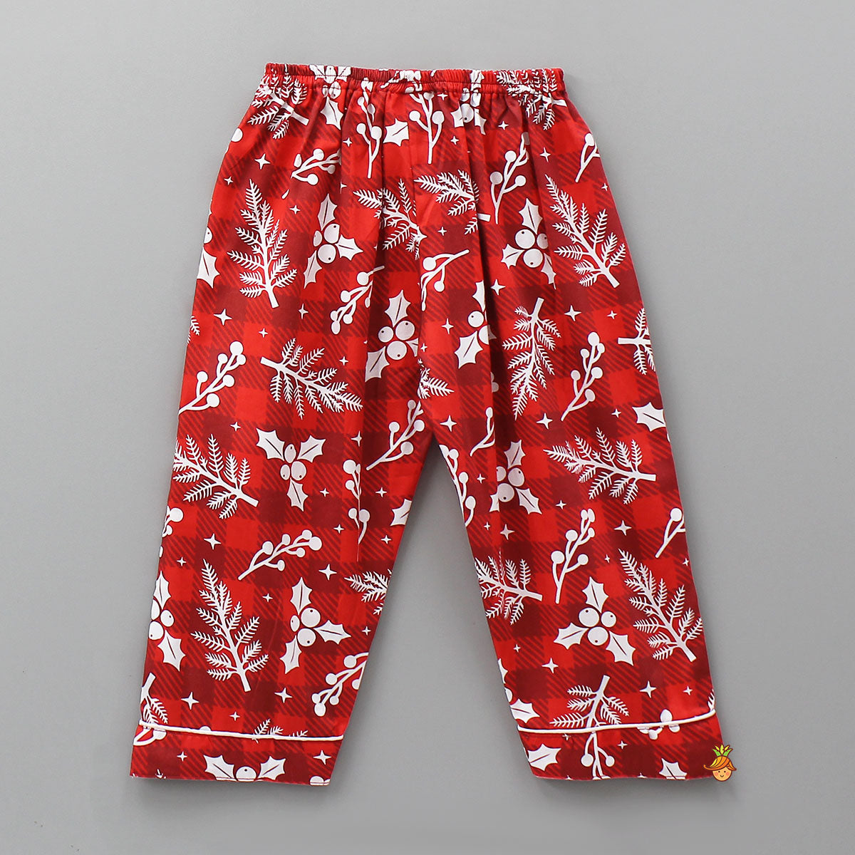 Christmas-Themed Printed Sleepwear With Patch Pocket Detail