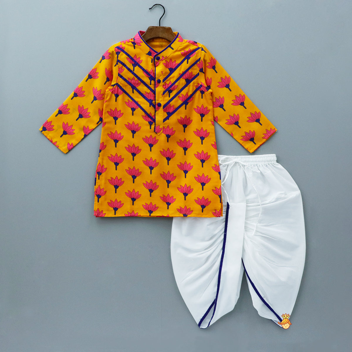 Beautiful Floral Printed Ethnic Kurta And Dhoti