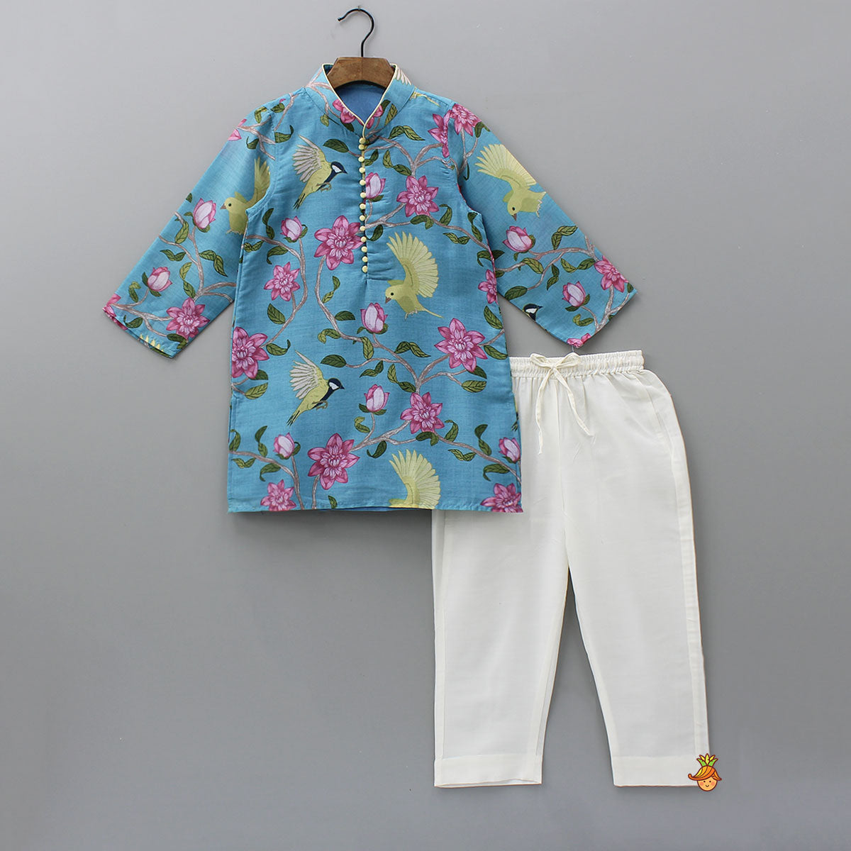 Bird And Floral Printed Kurta With Pyjama