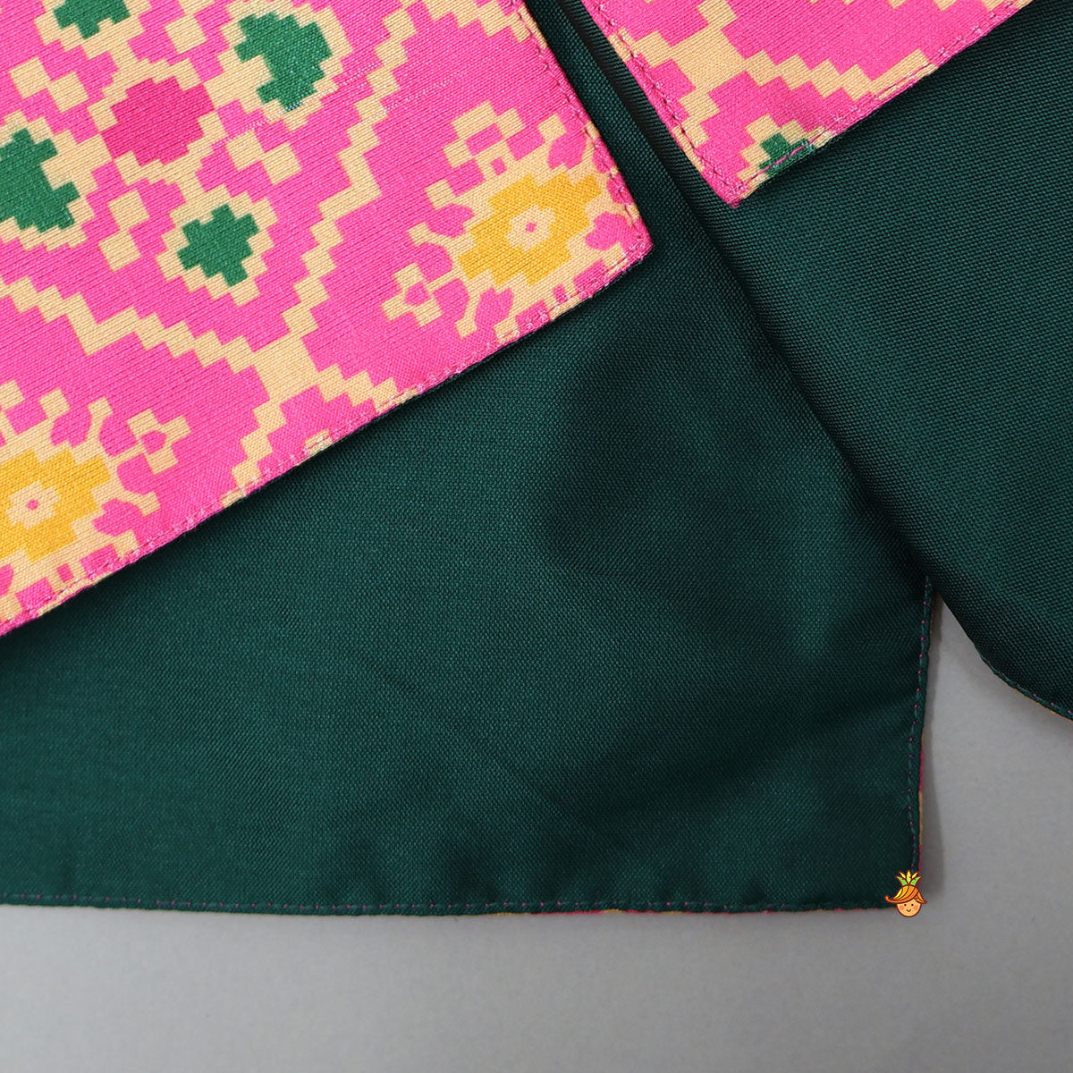 Ethnic Kurta With Pocket-Detail Printed Jacket And Pyjama