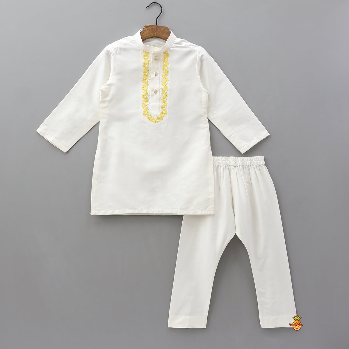 Ethnic Kurta With Thread-Work Jacket And Pyjama