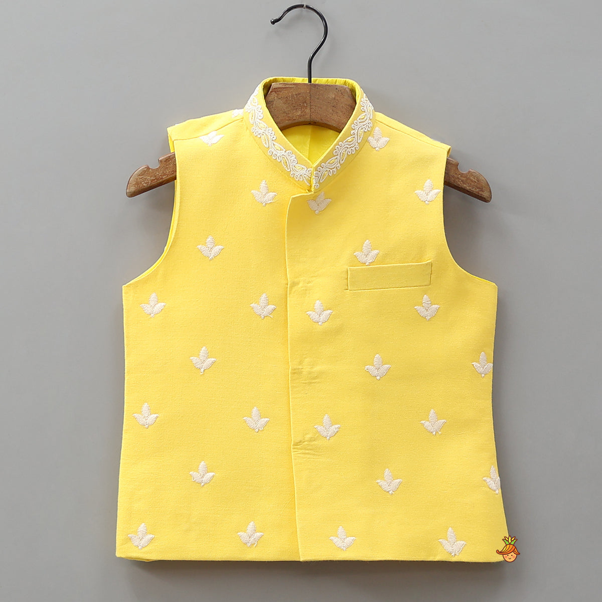 Ethnic Kurta With Thread-Work Jacket And Pyjama