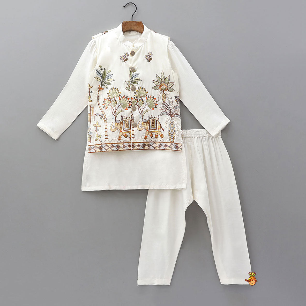 Ethnic Kurta With Thread Embroidered Jacket And Pyjama