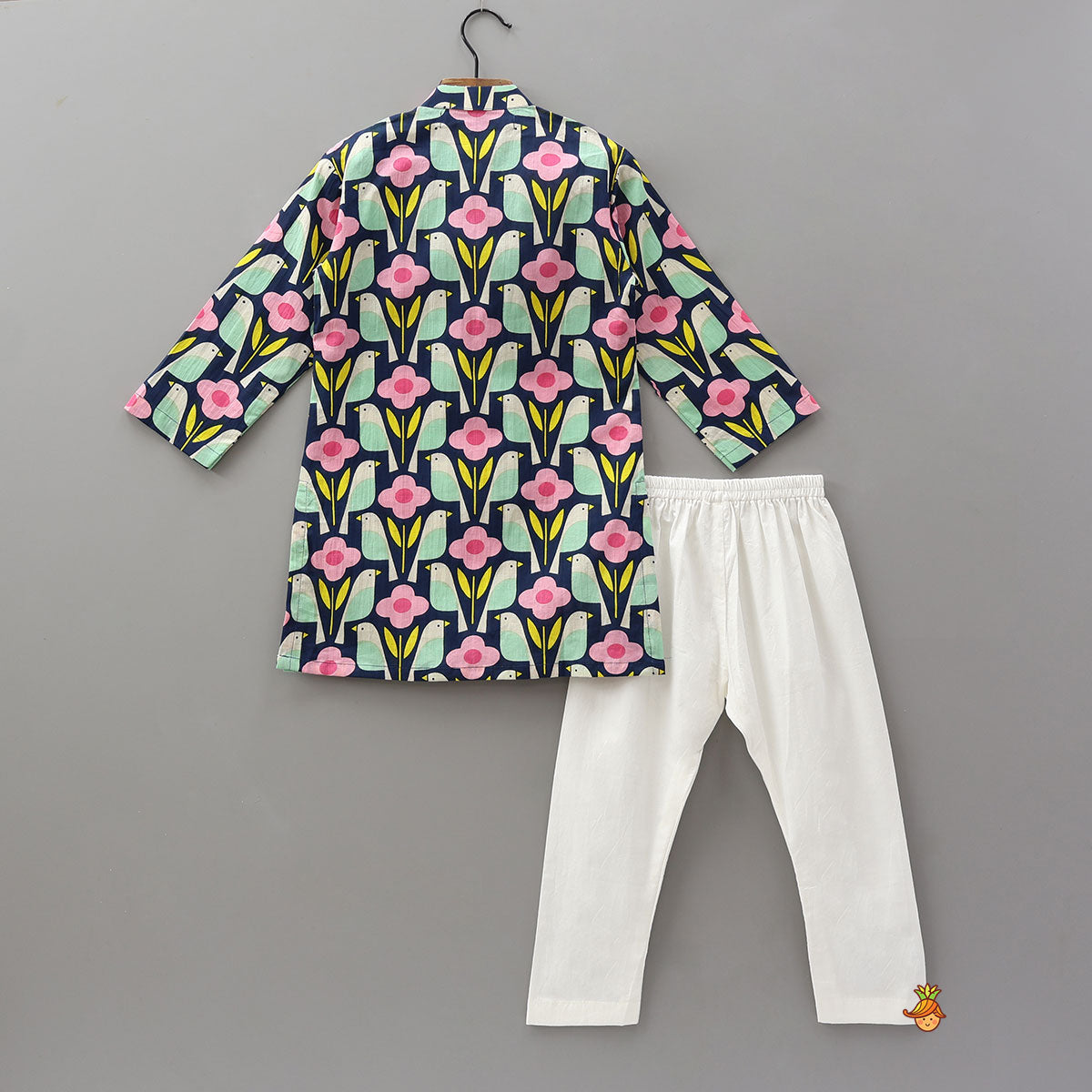 Bird And Floral Printed Kurta With Pyjama