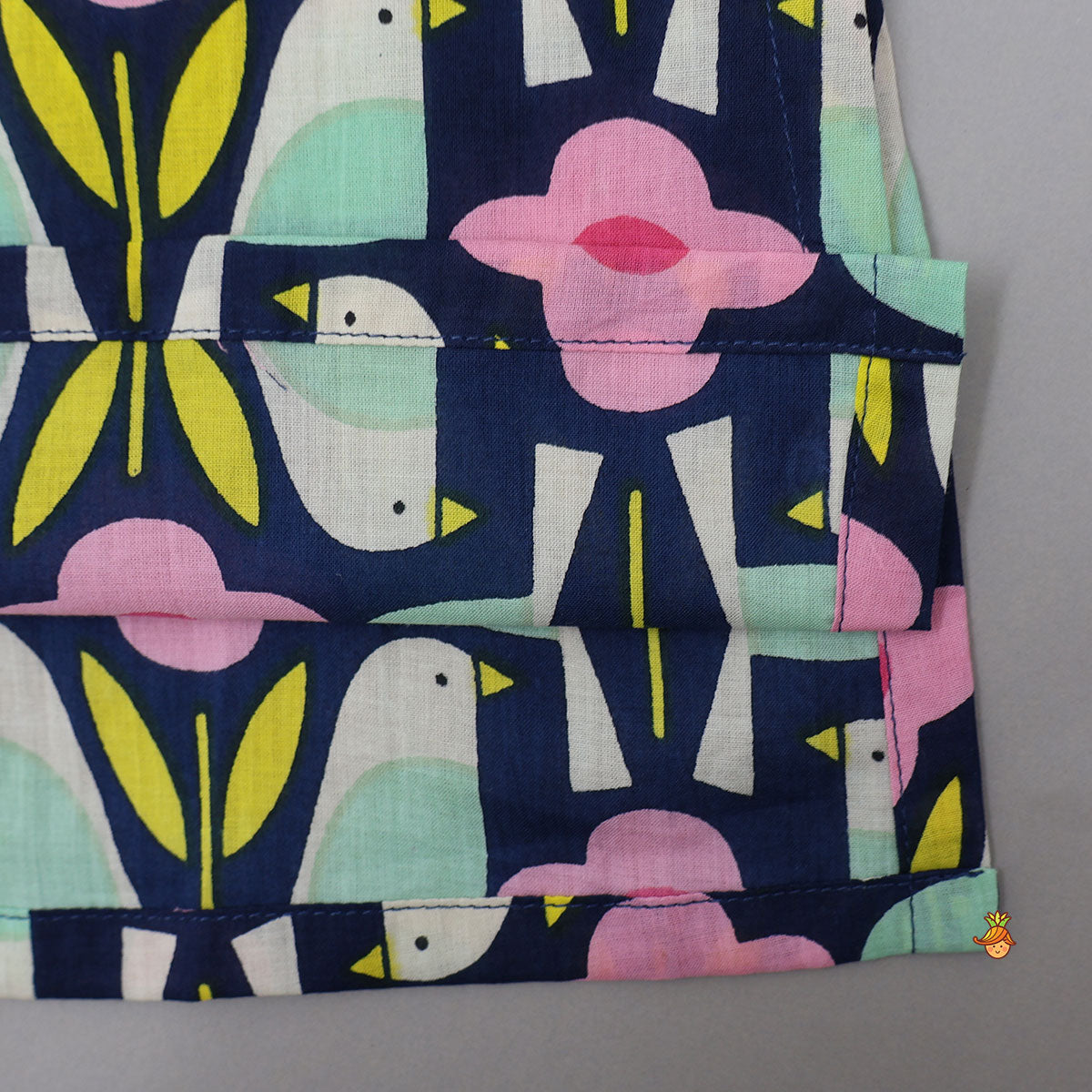 Bird And Floral Printed Kurta With Pyjama