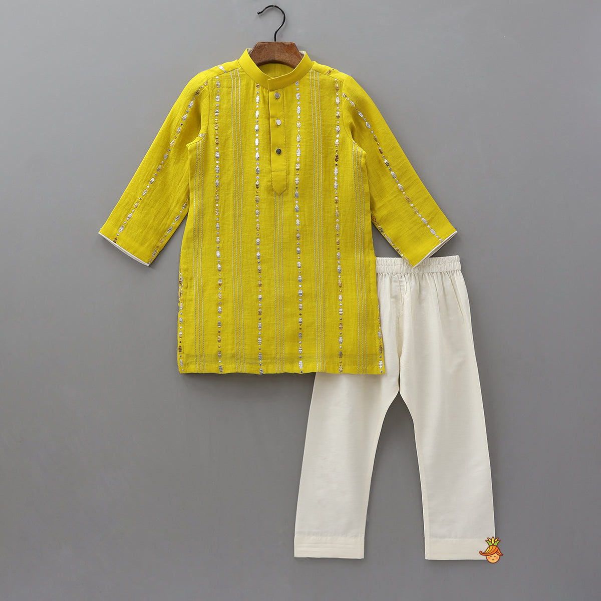 Front-Placket Embroidered Ethnic Kurta With Pyjama