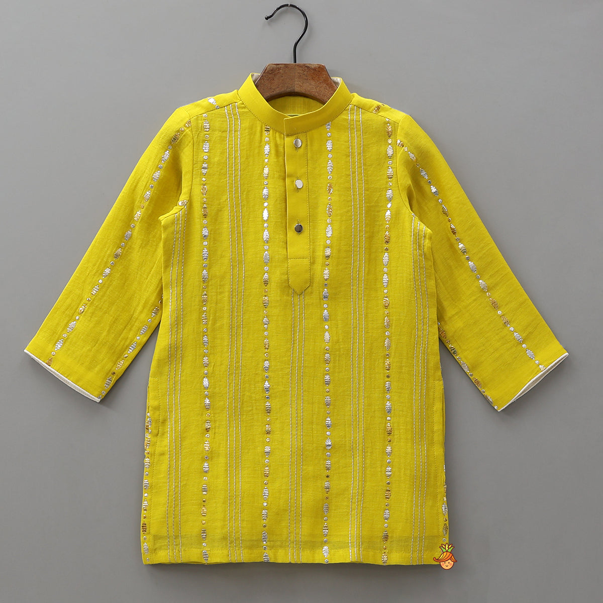 Front-Placket Embroidered Ethnic Kurta With Pyjama