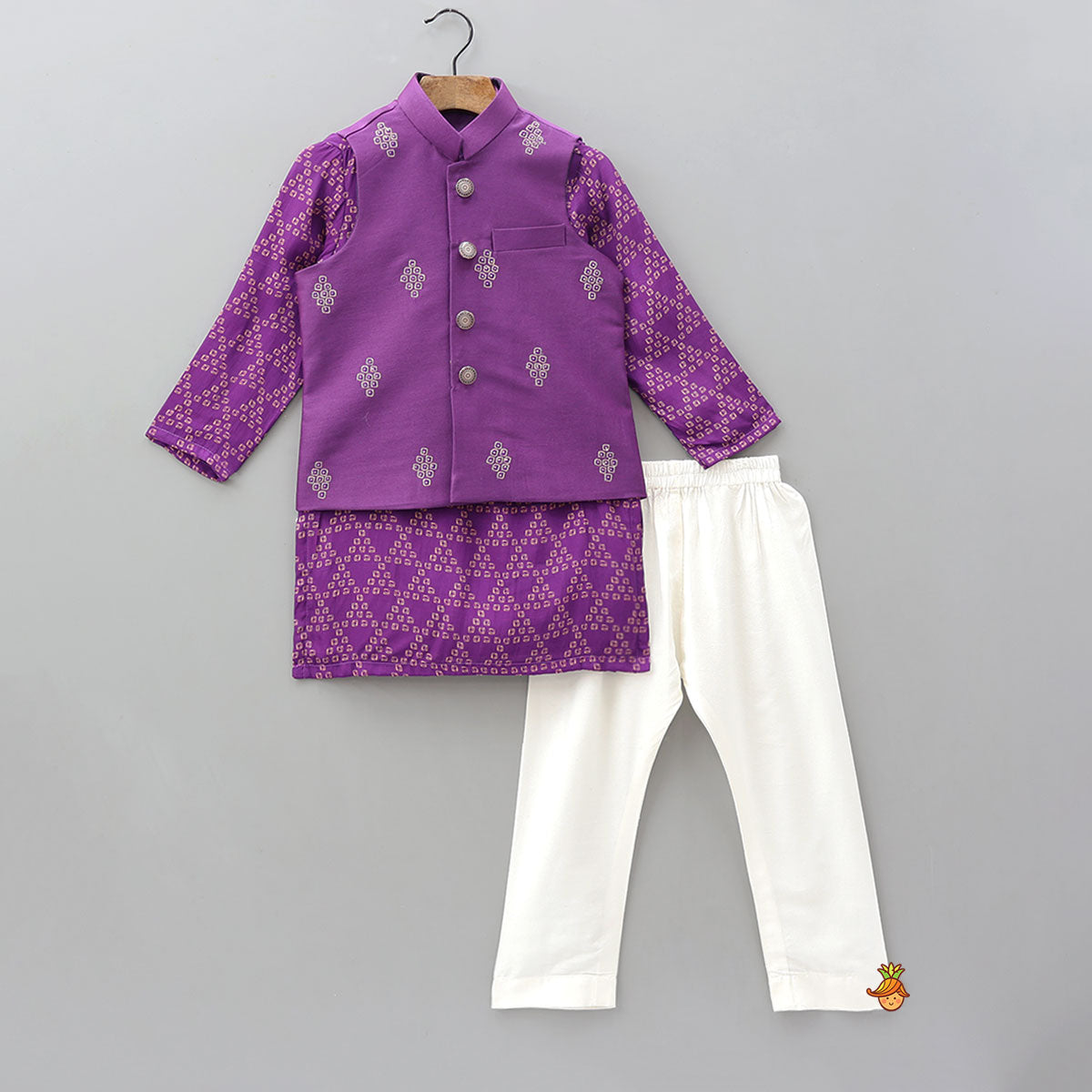 Printed Kurta With Pocket-Detail Jacket And Pyjama