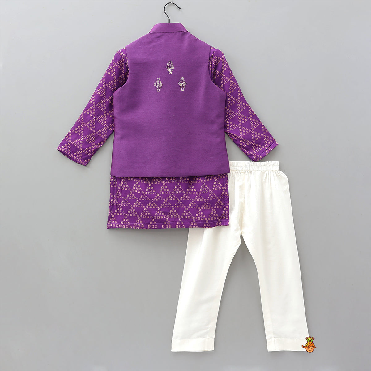 Printed Kurta With Pocket-Detail Jacket And Pyjama
