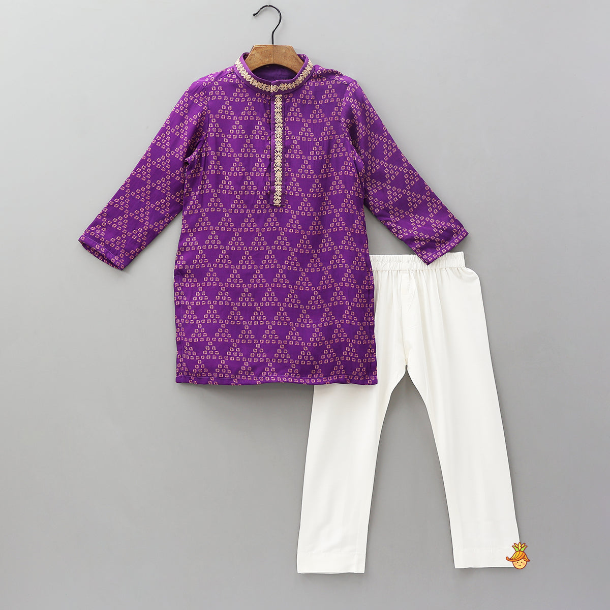 Printed Kurta With Pocket-Detail Jacket And Pyjama