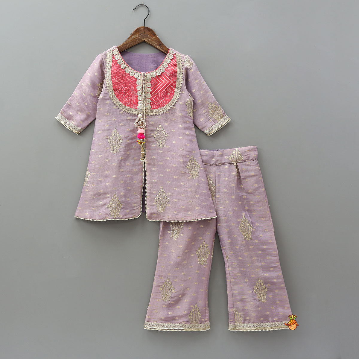 Contrasting Yoke Front Slit Kurti With Pant And Dupatta