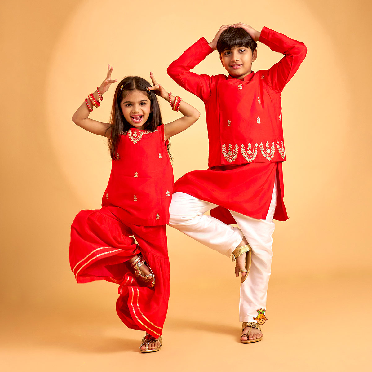 Pleated Armhole Kurti And Sharara With Matching Dupatta twinning model image 2