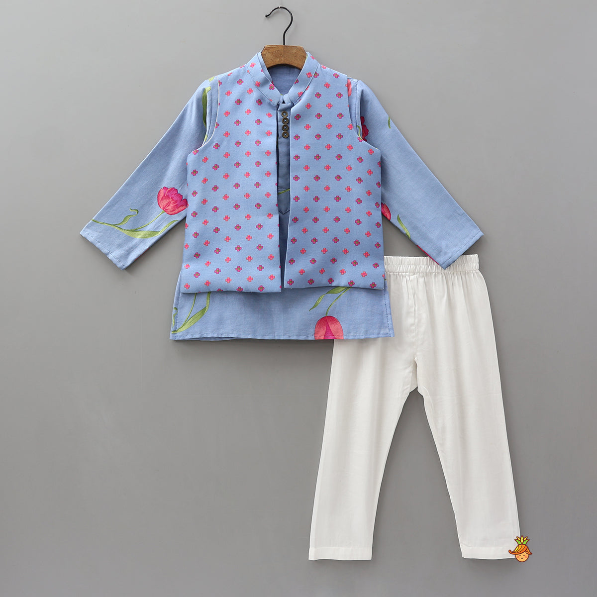 Mandarin-Collar Kurta With Printed Jacket And Pyjama