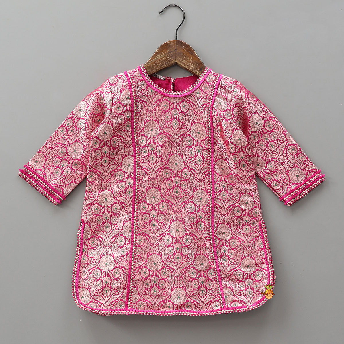 Brocade Kurti And Velvet Pant With Matching Dupatta