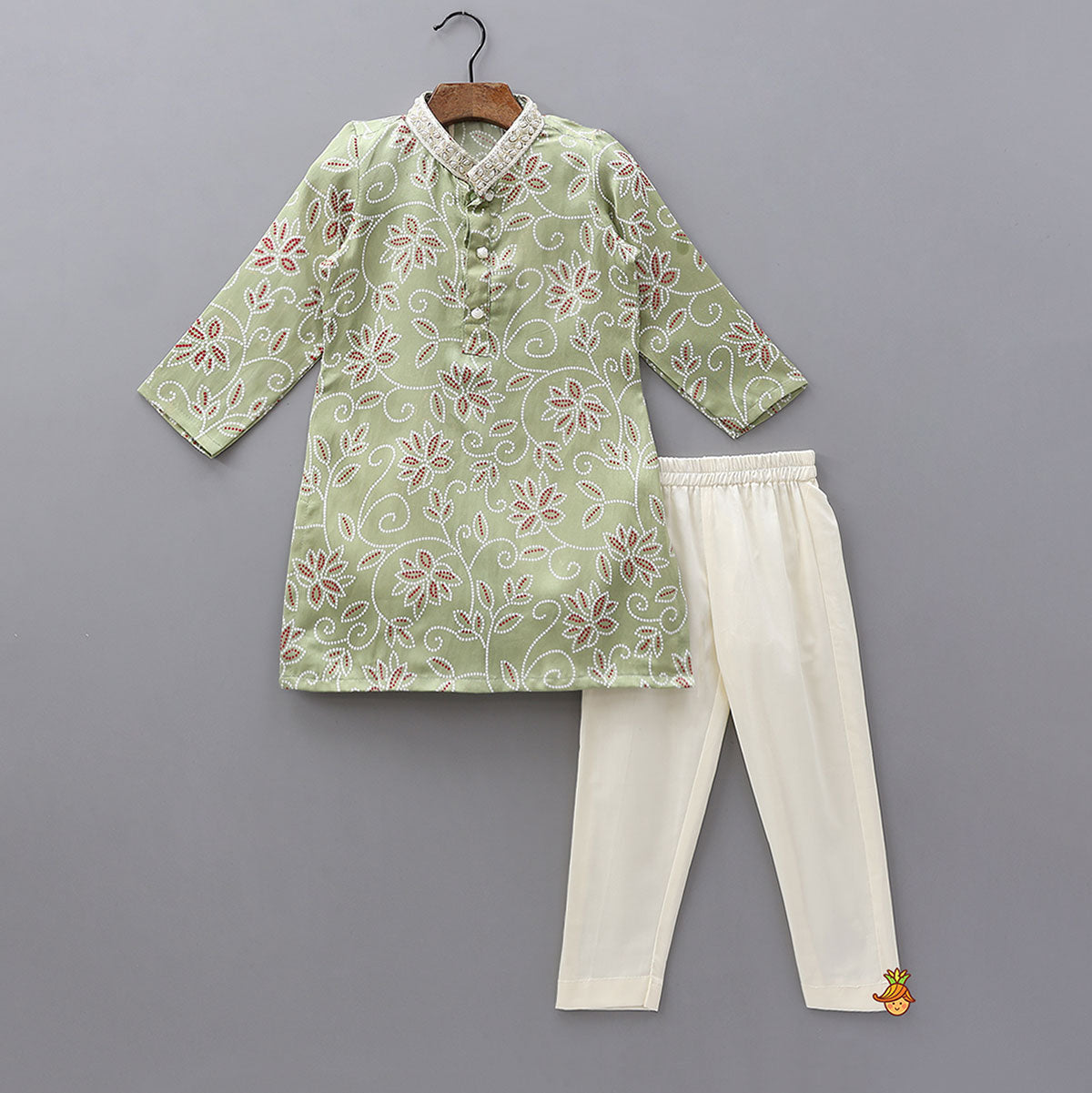 Floral Printed Kurta And Pyjama